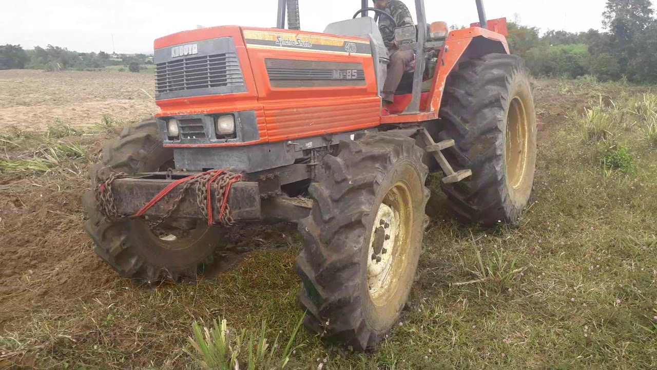 May cay kubota m1 85 cây phá lâm