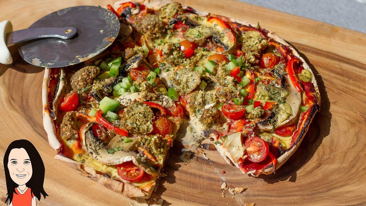 10 Minute Pizza - Quick and Easy Recipe!