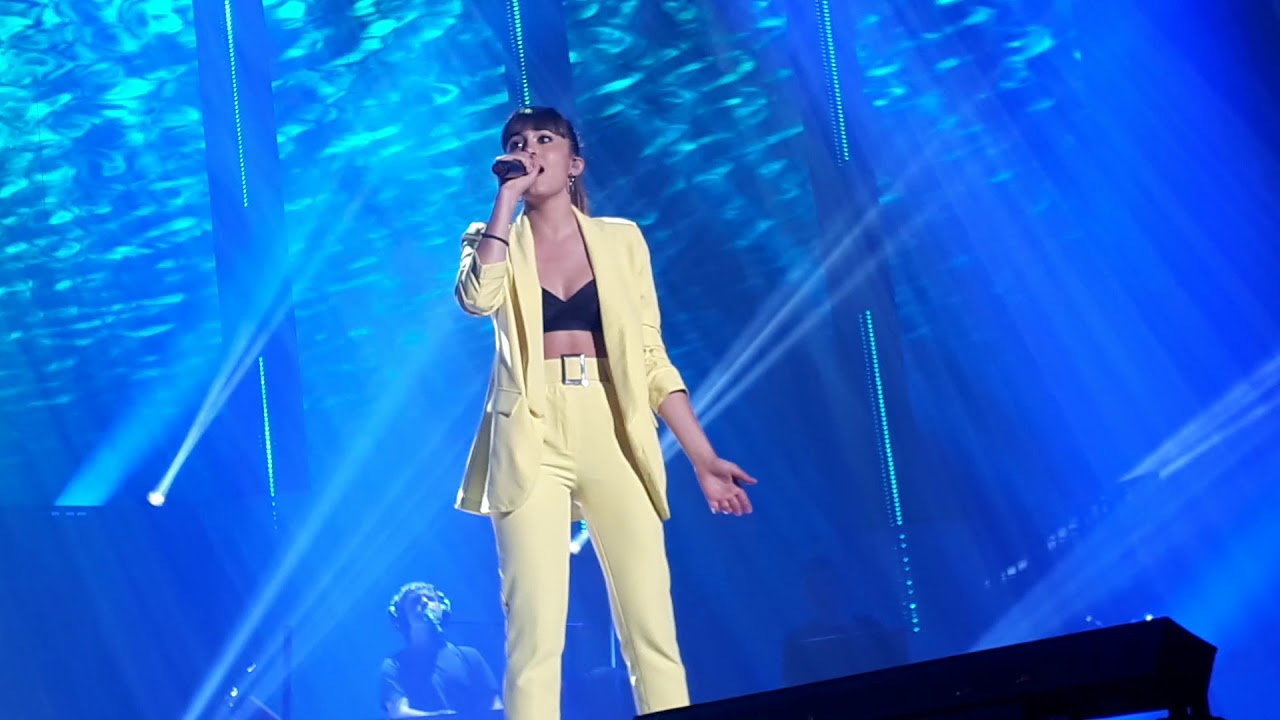 OT 2017 CONCIERTO BILBAO BEC CHANDELIER AITANA