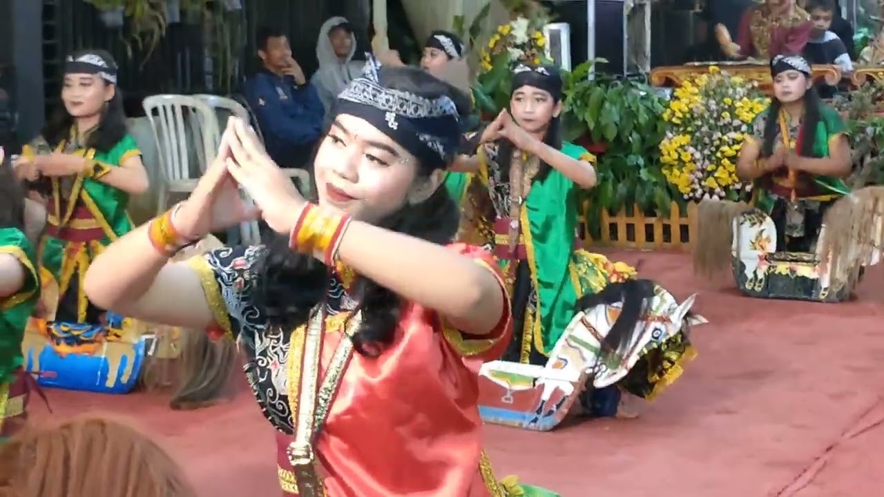 KUDA KEPANG -  PUTRI TBL TURONGGO BUDI LESTARI