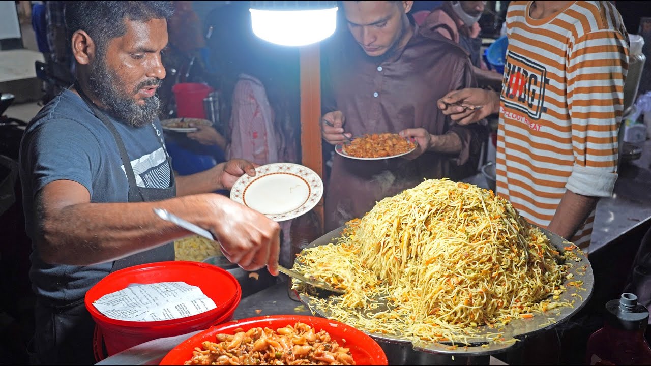 Extreme Noodles Cooking with Lots of Eggs | Bangladeshi Street Food
