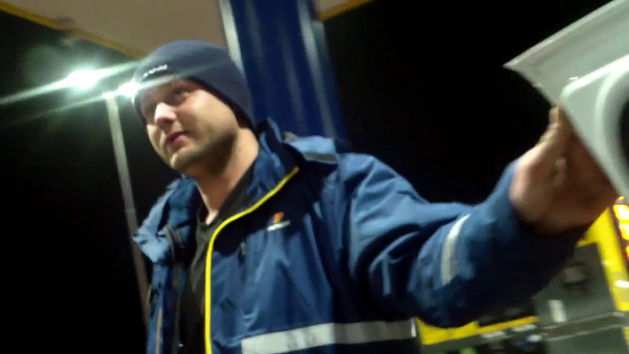 Personaj ciudat și practici ilegale la Petrom Leușeni - Curaj.TV