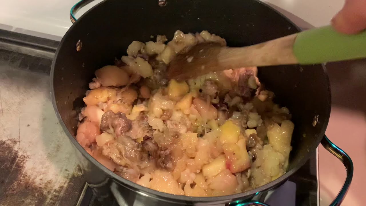 How to Make Woodpecker Suet