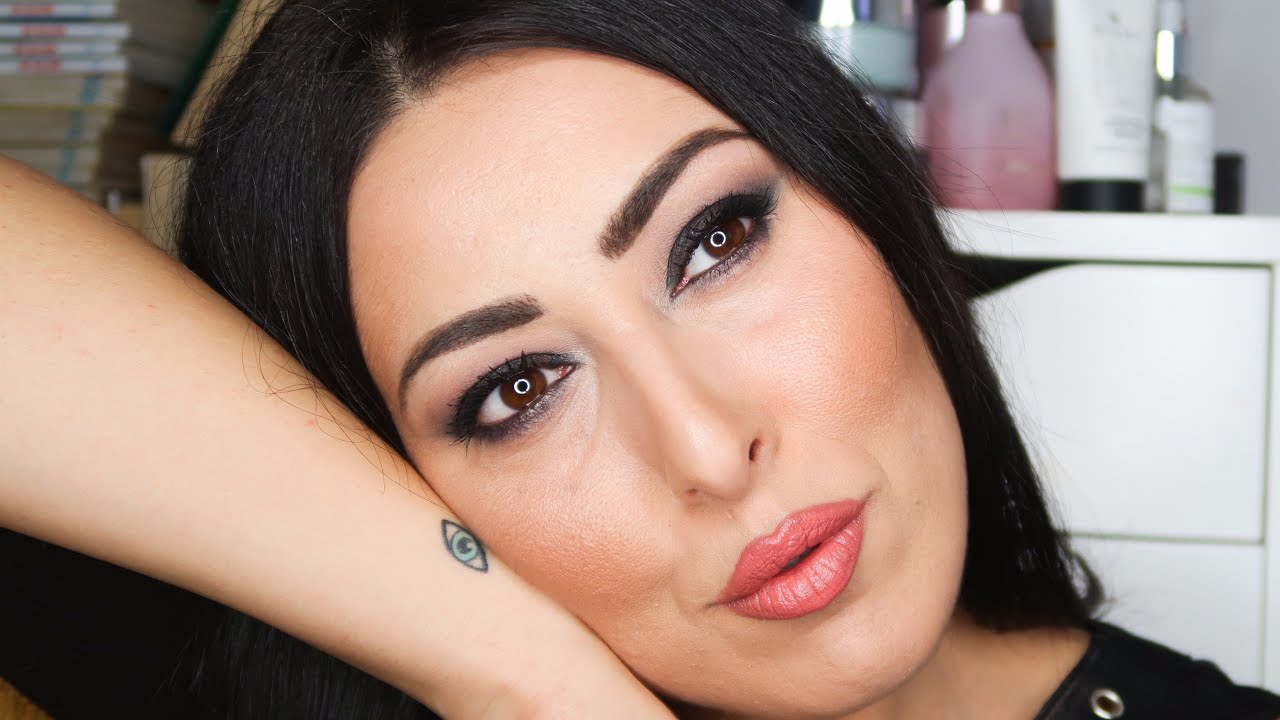 SMOKEY EYES NERO ✔︎ BASE VISO EFFETTO PHOTOSHOP