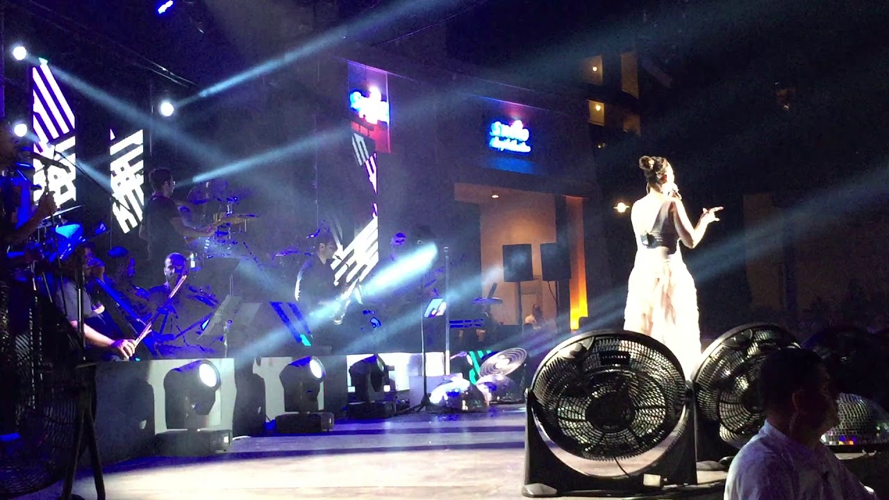 Ebru Gündeş Muhteşem Potbori Sueno  30.08.2018 #suenoside#ebrugündeş #konser