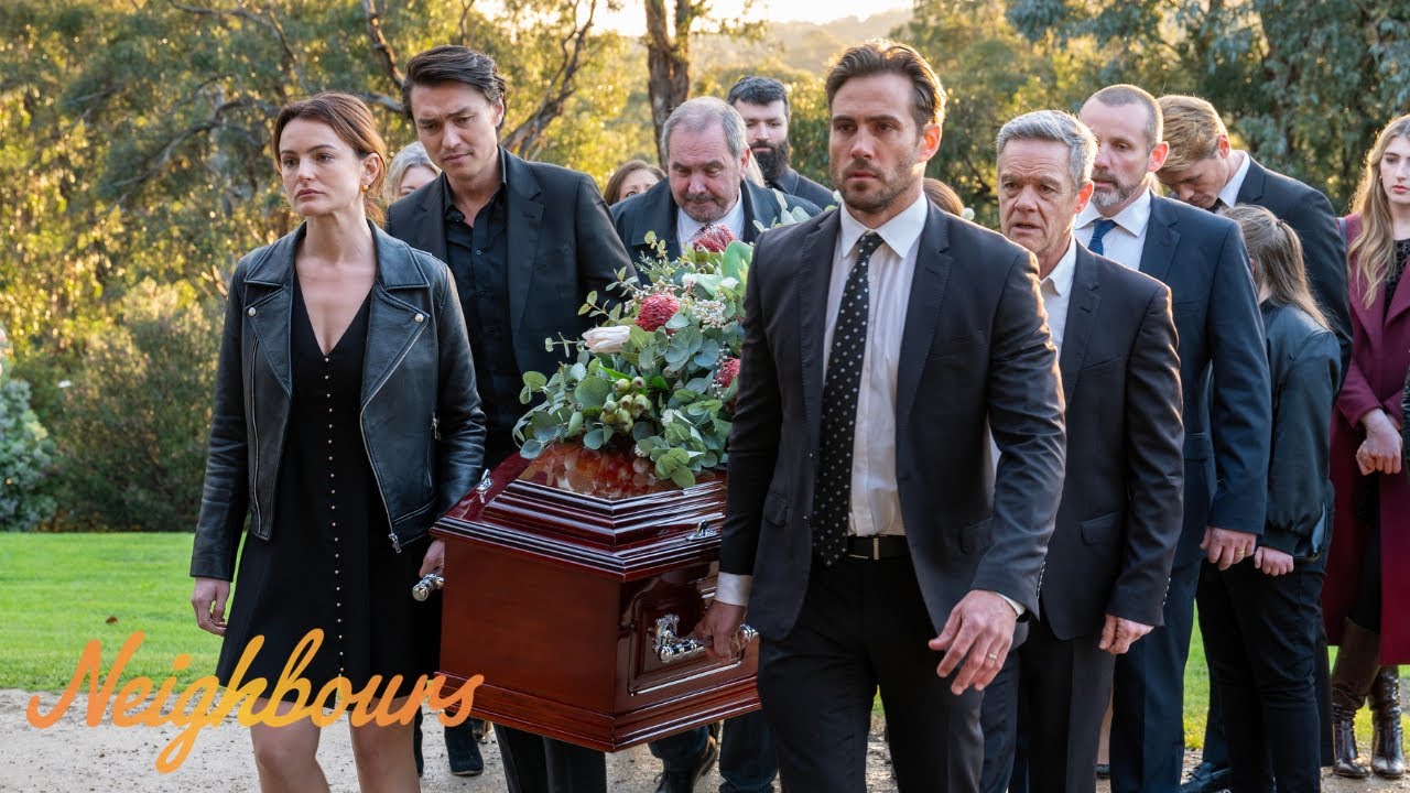 David's Loved Ones Say Goodbye | Neighbours