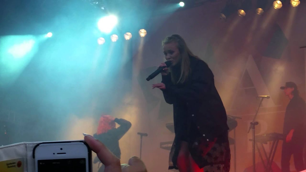 Zara Larsson Rooftop - Fallens Dagar