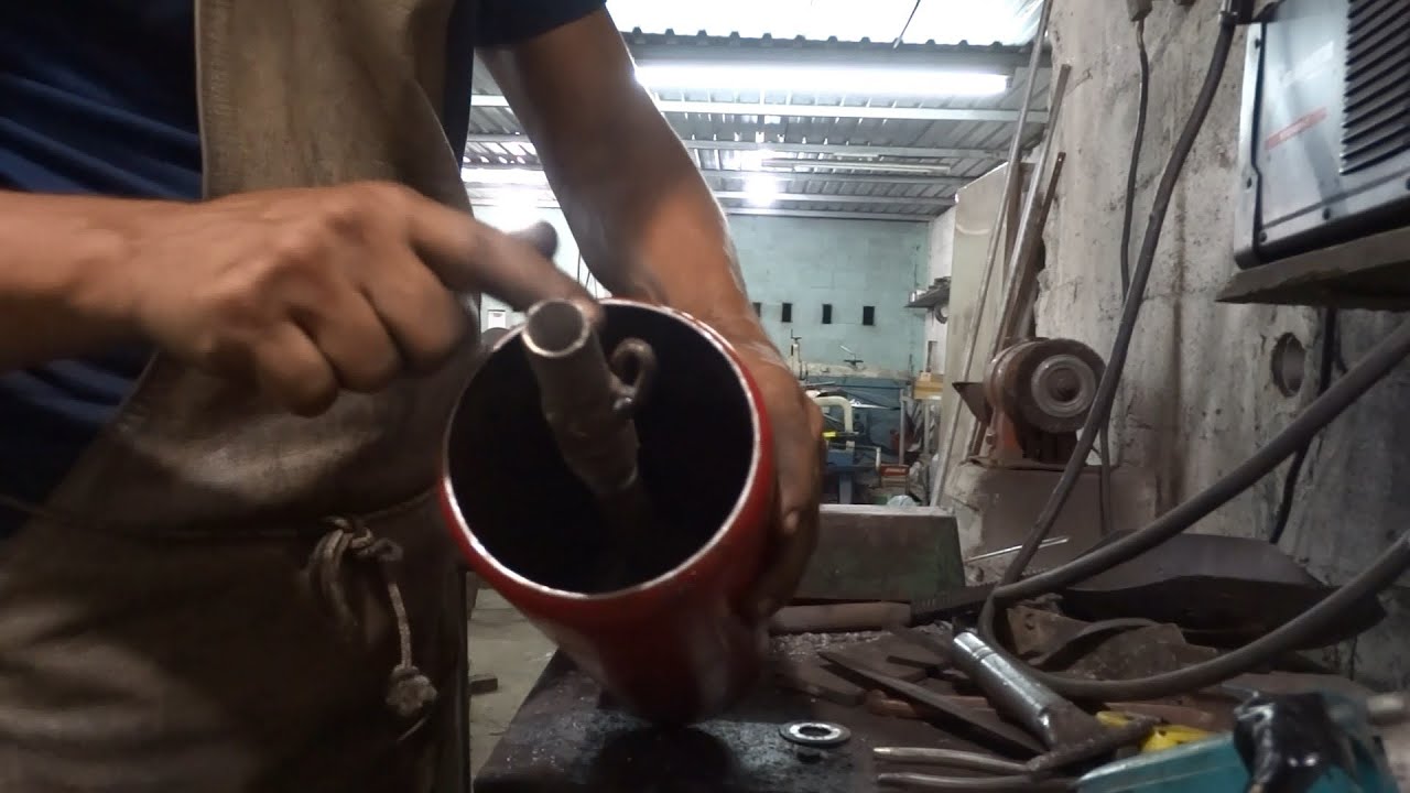 Veja como fazer ferramenta para tirar areia do poço artesiano usando extintor de incêndio.