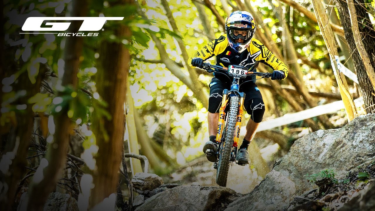 Feeling Fast in Finale | 2020 Enduro World Series | GTFR