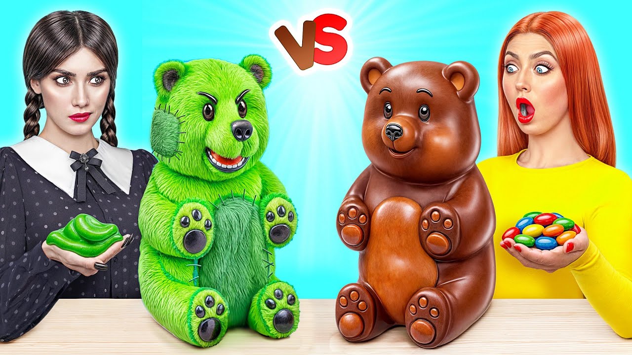 Челлендж. Шоколадная Еда vs Настоящая Еда с Уэнсдей Аддамс | Съедобная Битва от Choco DO