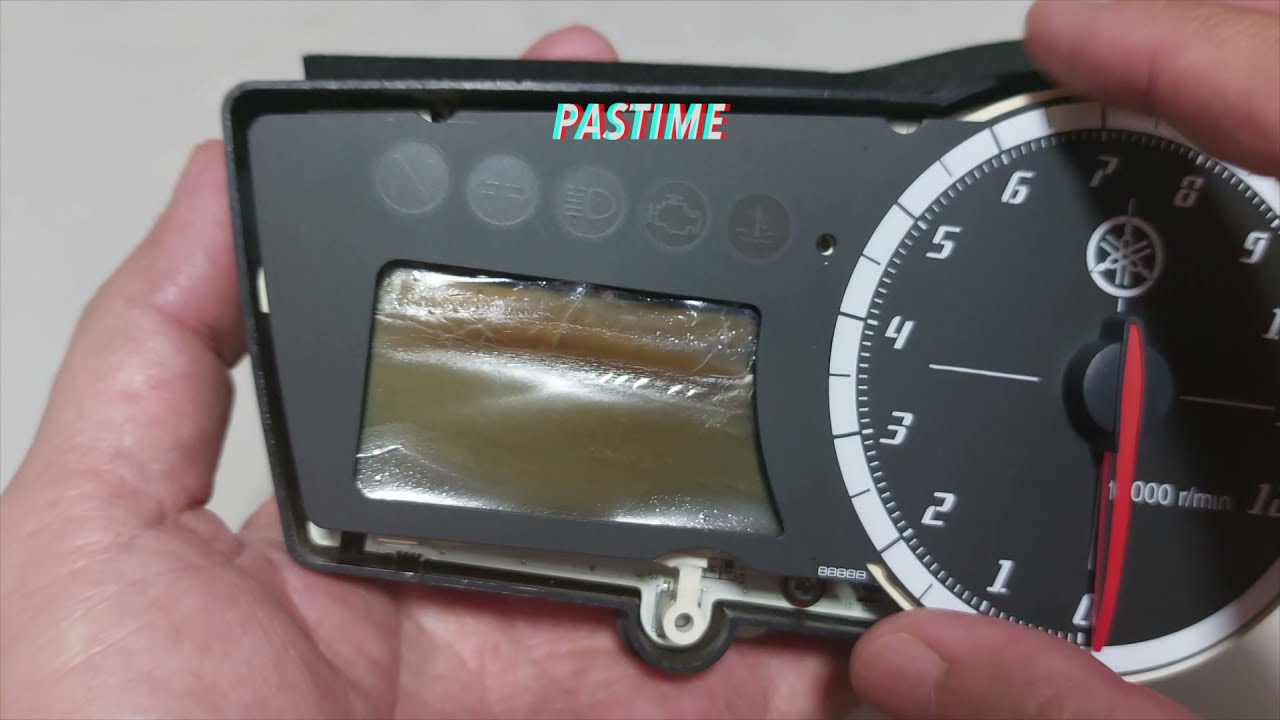 Yamaha R15 - Speedometer LCD polarize film change (DIY)