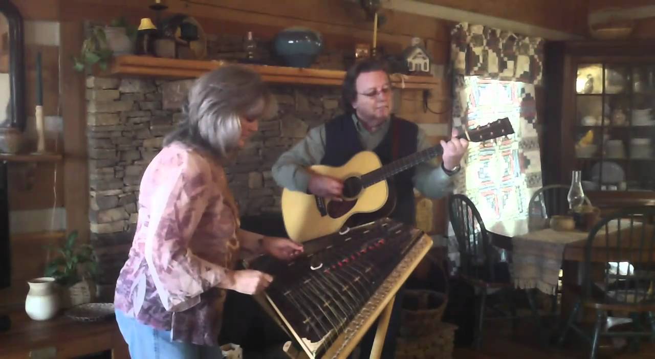 "I Wonder As I Wander" - Hammered Dulcimer and Guitar - Steve and Ruth Smith