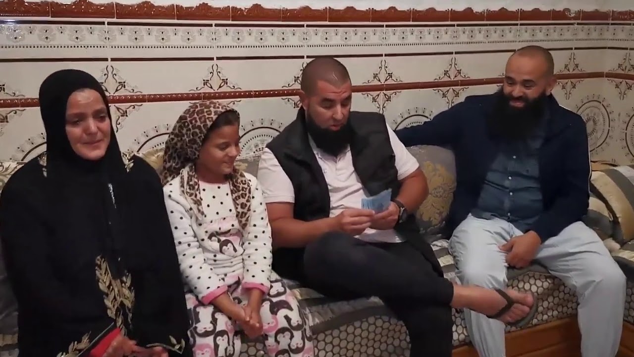 Tetouan: Bezoek aan onze lieve Salsabila met beperking