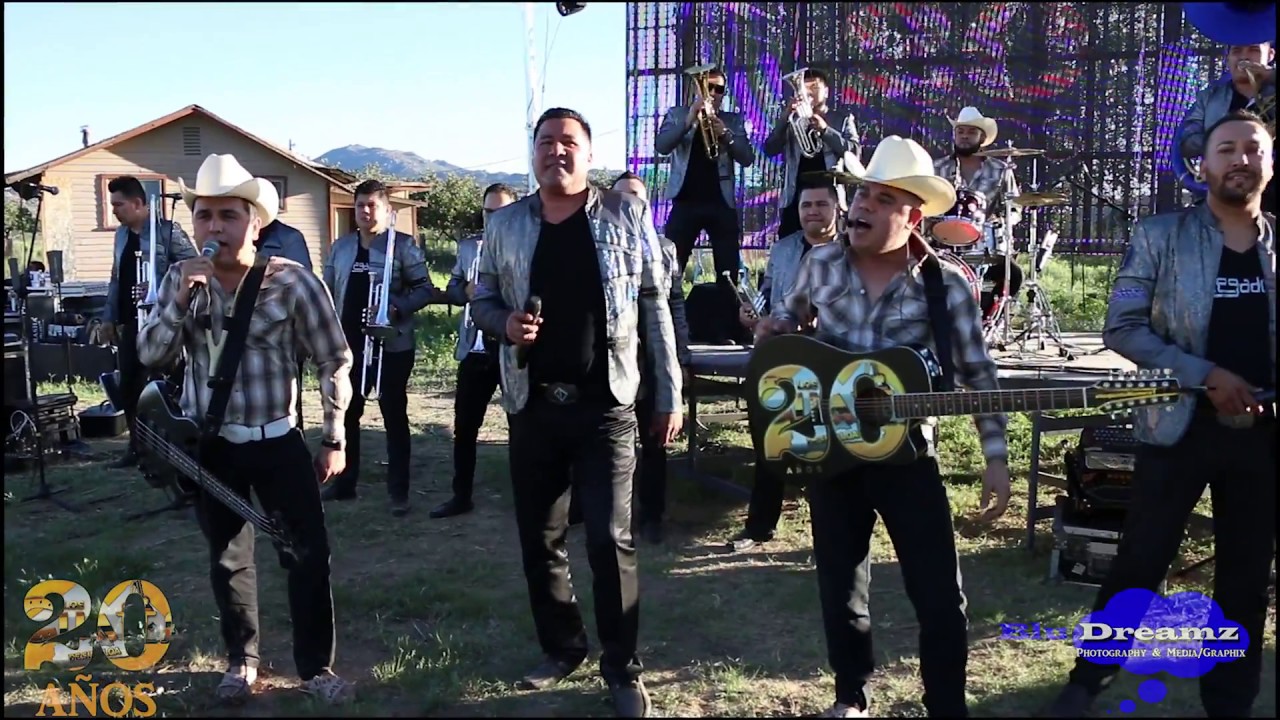 Los Cuates De Sinaloa - Negocio Cuajado Ft. Banda La Llegadora ( Videos en Vivo )