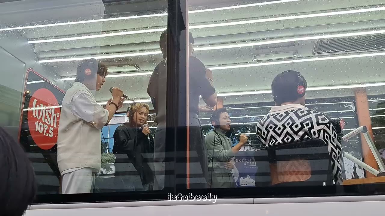 [PLUUS] 'Missing You' - Wishbus 107.5 Roadshow Venice Piazza 09.05.23 fancam