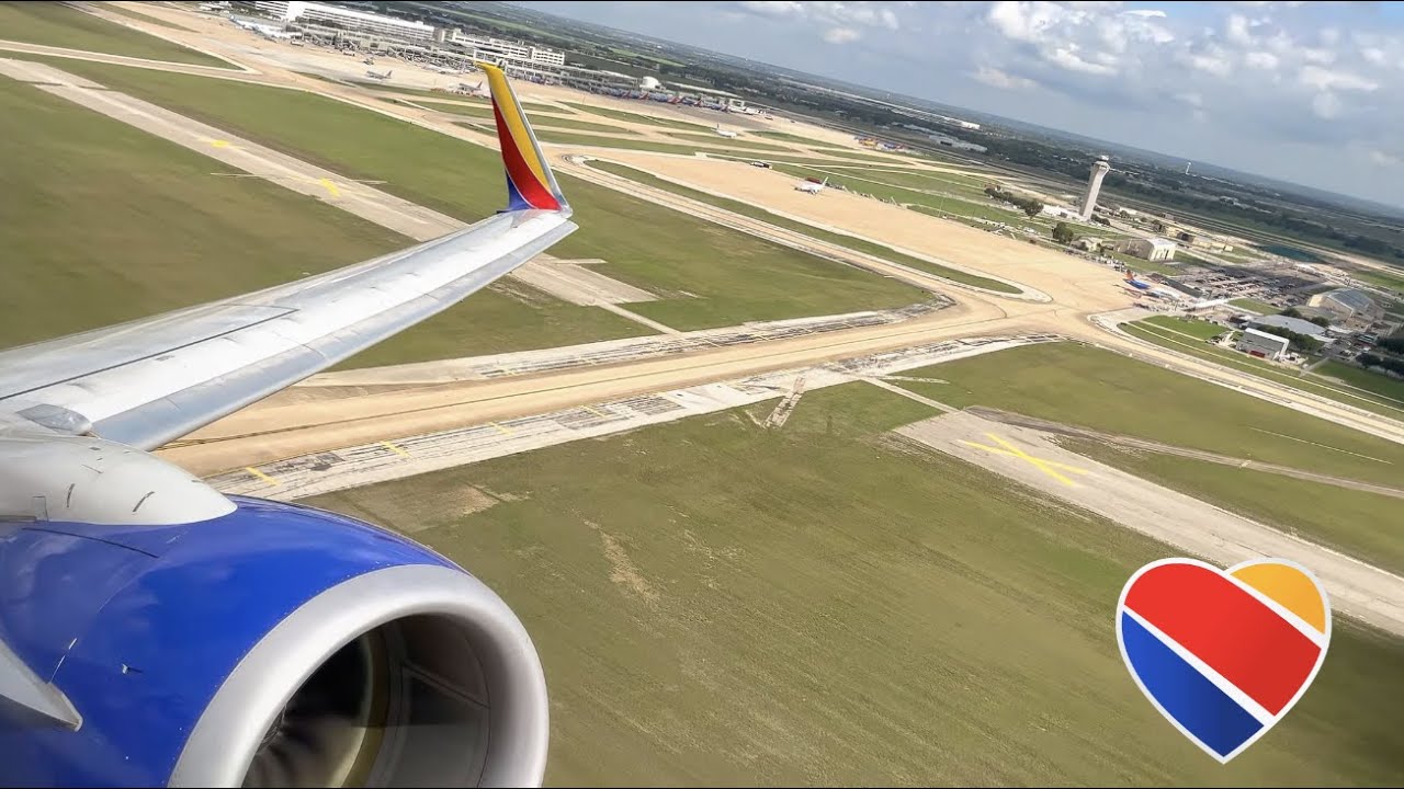 Southwest 737-800 Takeoff from Austin - N8579Z