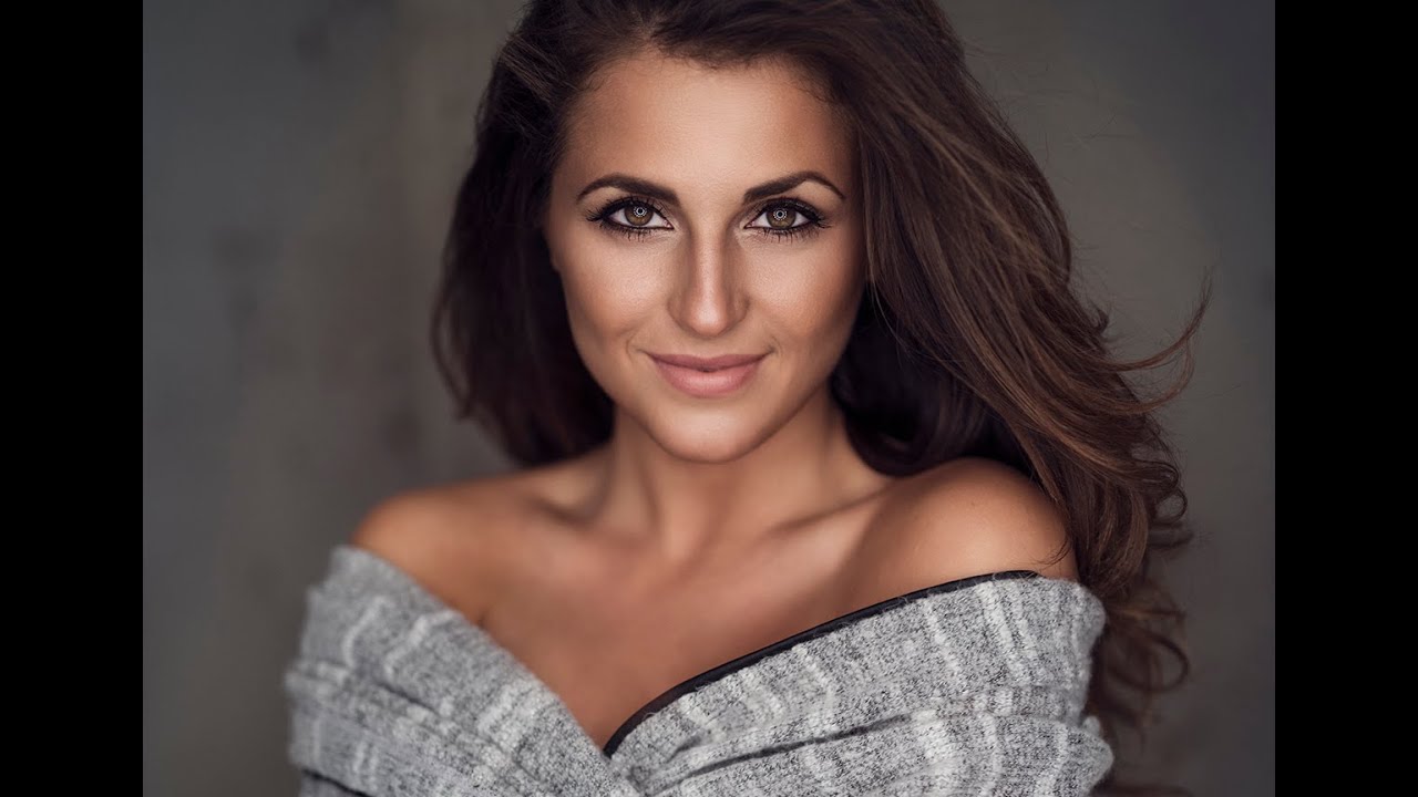 Dani Diamond: Photoshop Speed Retouch - Ringlight