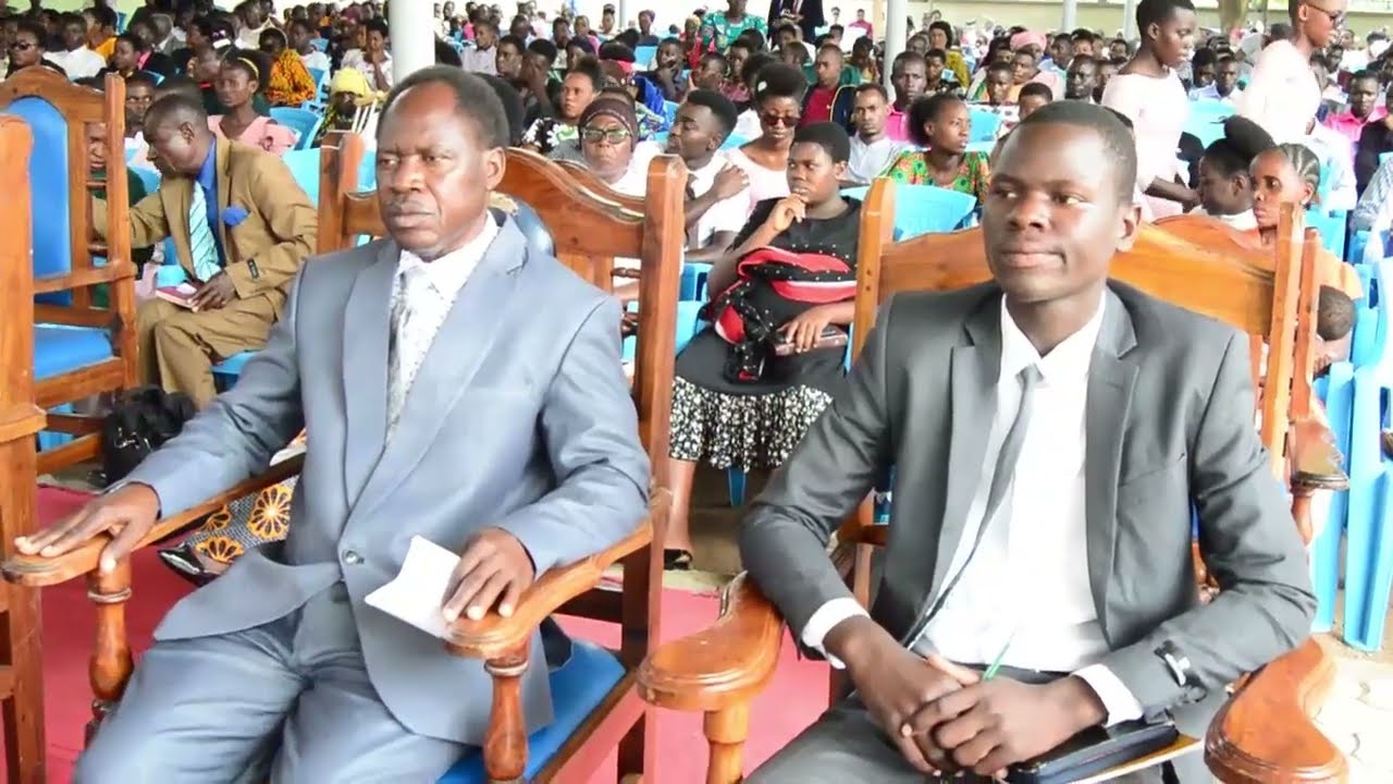 WAUMINI WA WAADVENTISTA WASABATO WAUNGANA KUOMBEA AMANI TAIFA.