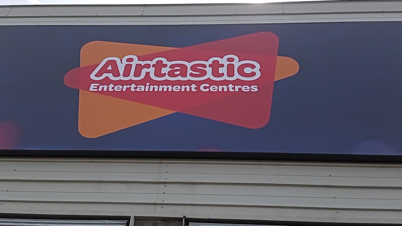 NEWLY OPENED AIRTASTIC N.I. NEWTOWNABBEY | INFLATAPARK | INDOOR AMUSEMENT