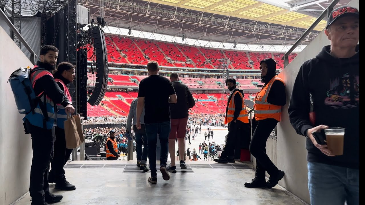 Walk to front pitch standing, AC/DC @ WEMBLEY 03/07/24