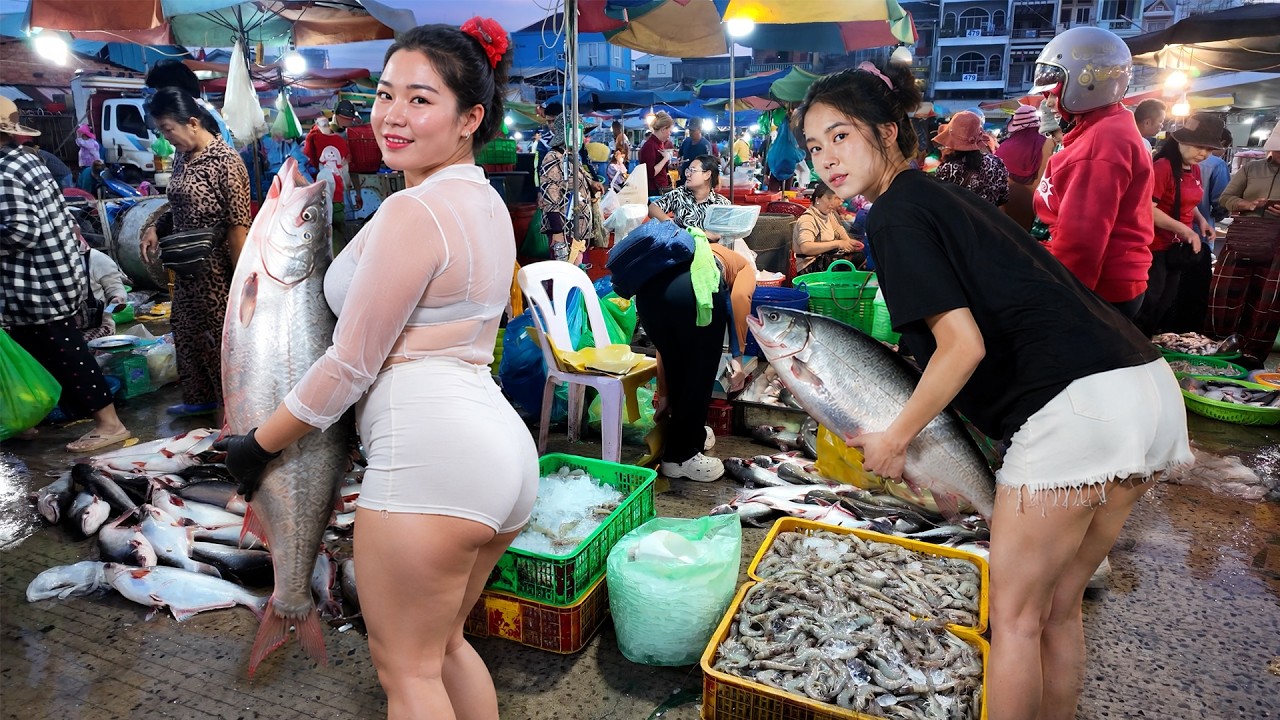 This Cambodian Market Opens at 3 AM! 🇰🇭  Chbar Ampov Fish & Vegetable Market
