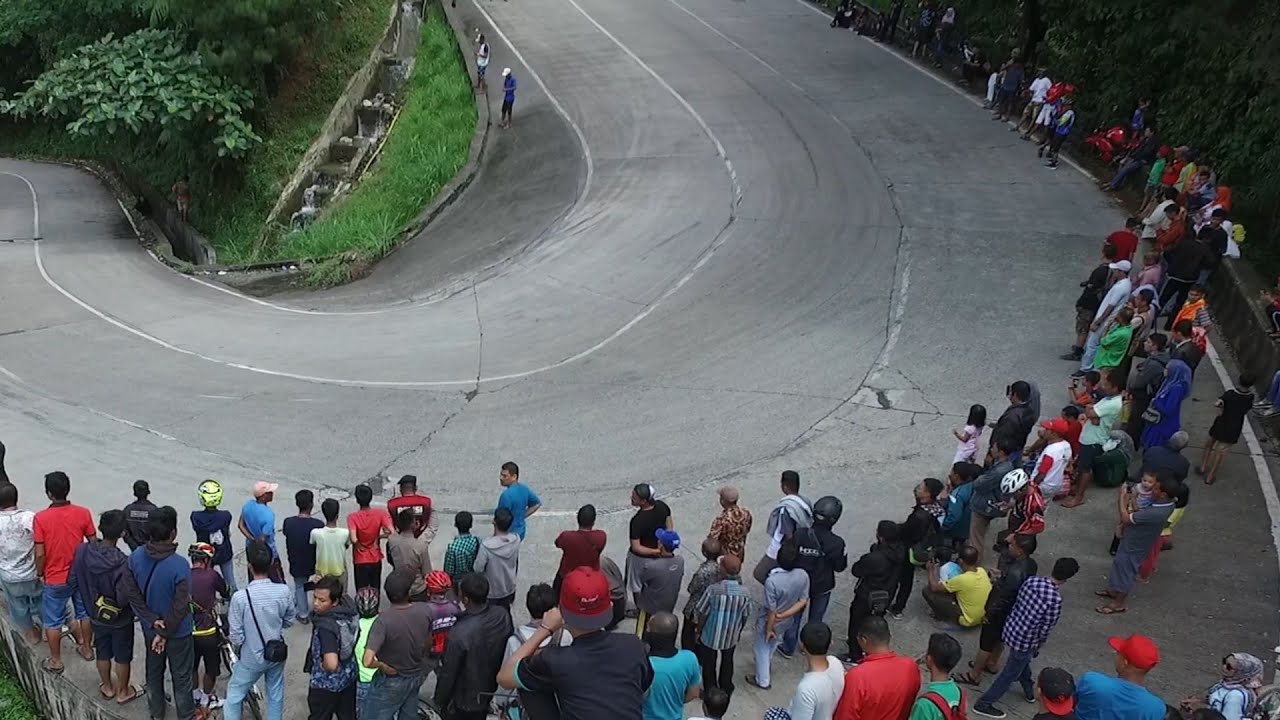 KALAU INI YANG LEWAT...!! SEMUA ORANG DI SINI PASTI IKUT MEREKAM...