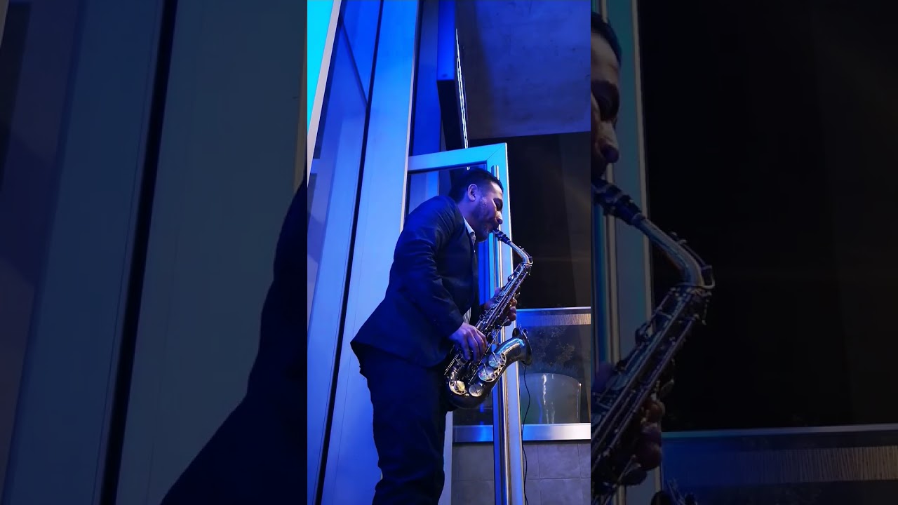 Mil horas (saxo solo)