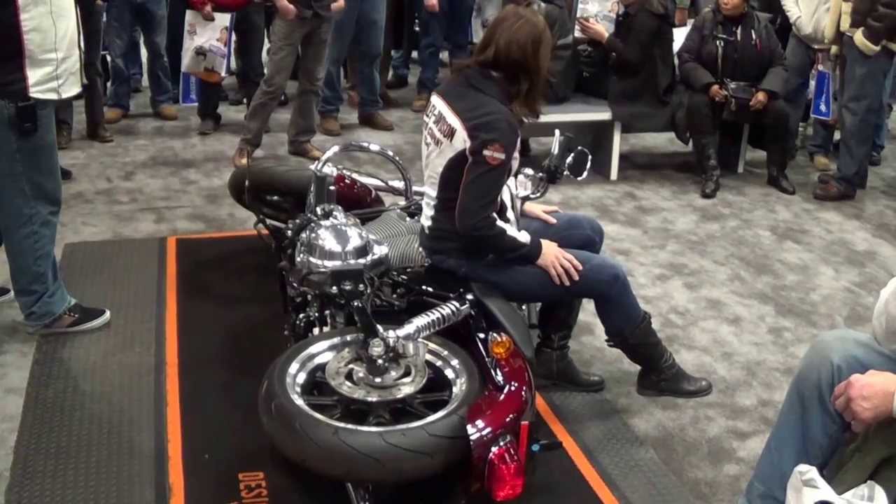 How to lift a motorcycle