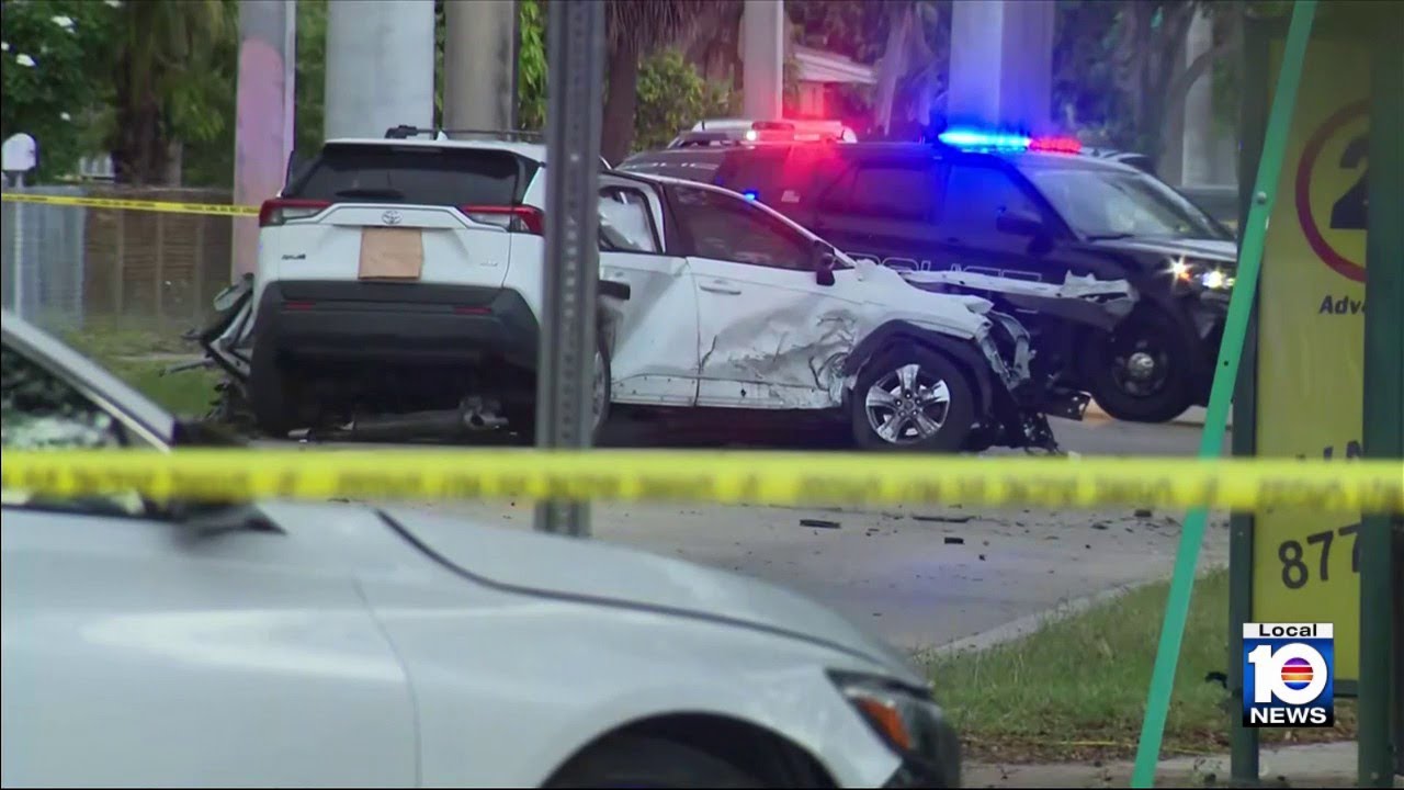 Deadly crash under investigation in North Miami Beach
