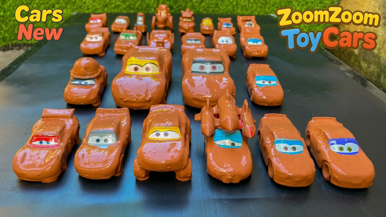 Clean up muddy minicars & disney pixar car convoys! Play in the garden