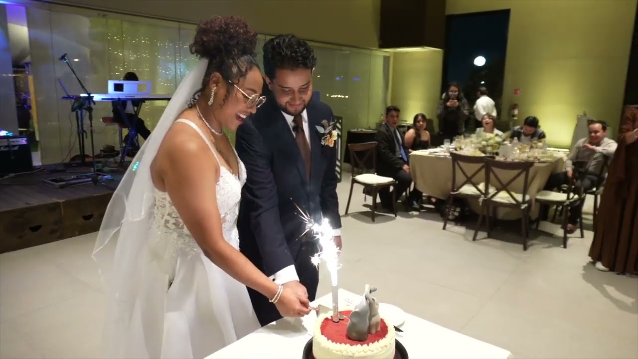 LAURA & RODRIGO , hermosa boda Cristiana, Terrazas belvedere.