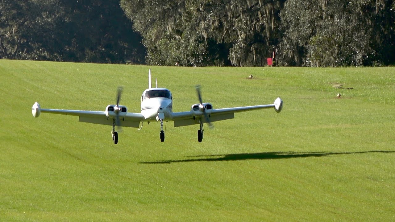Травяная взлетно-посадочная полоса ИДЕАЛЬНА - Hidden Florida Airstrip