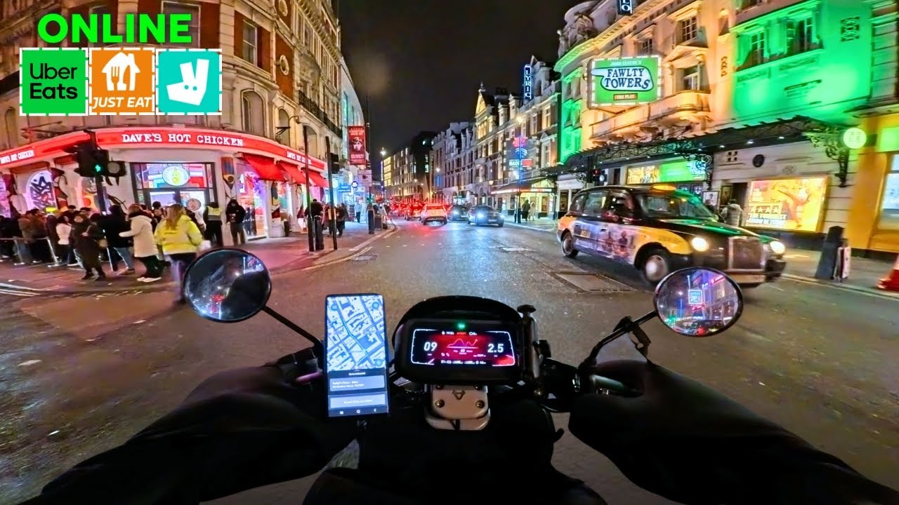 A SUPER BUSY Saturday Night Delivering In South London - Going Online With 3 Delivery Apps At Once!