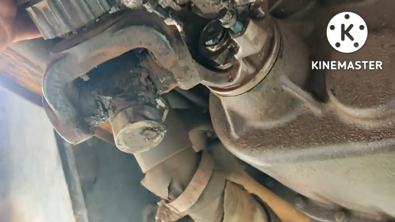 Como apertar a porca do flange da transmissão da retro escavadeira jcb