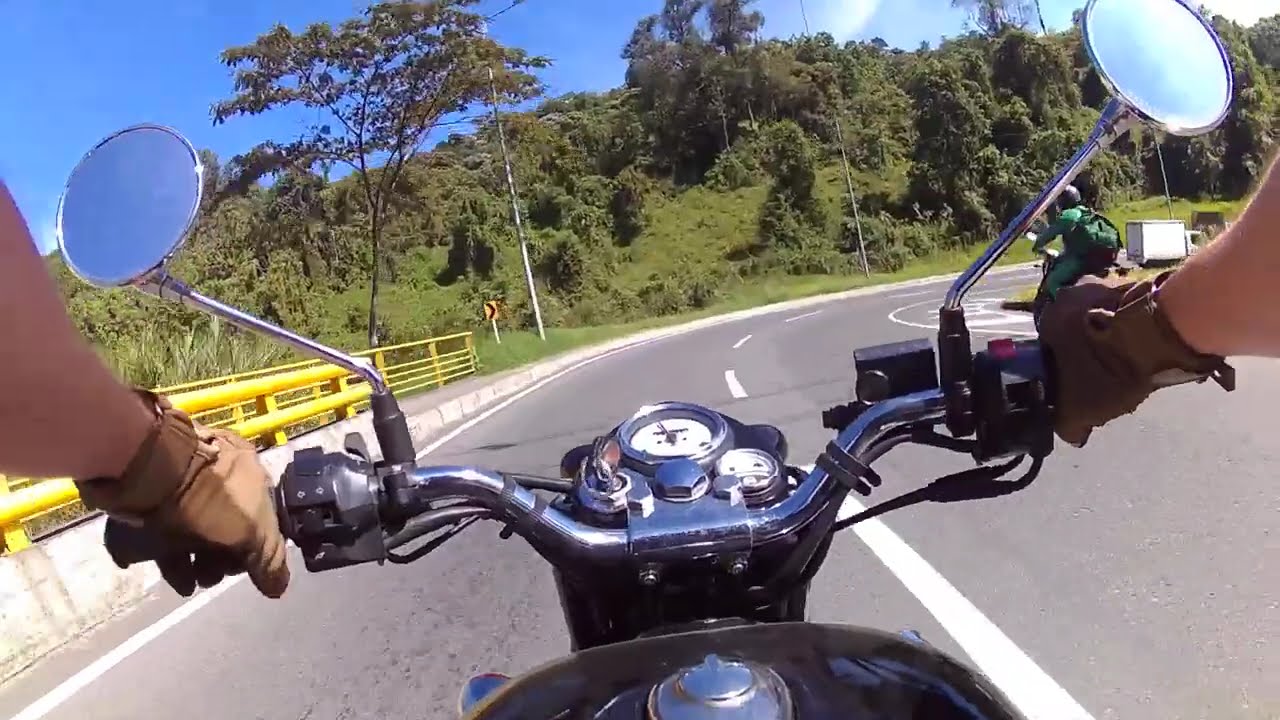 Royal Enfield Classic 500 (Just Ride & By The Dividing Stream ♪ :)