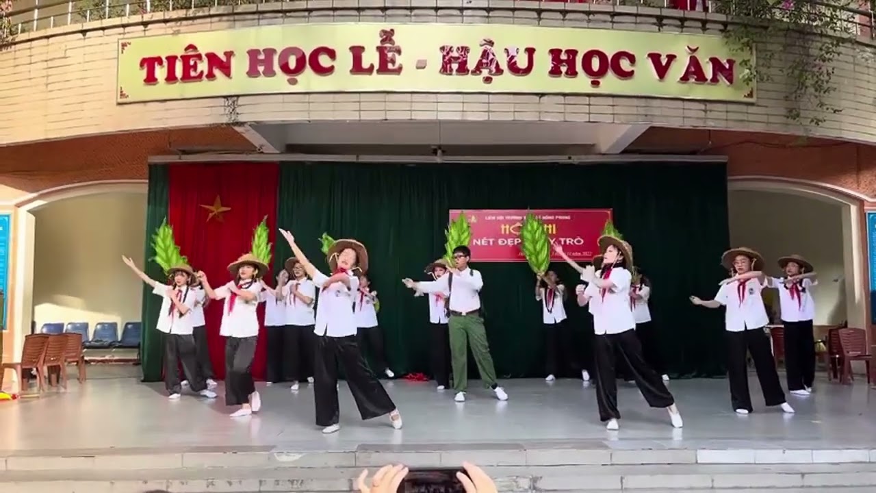 TIỄN THẦY ĐI BỘ ĐỘI BẢN CHUẨN | TRƯỜNG THCS TRUNG NGUYÊN