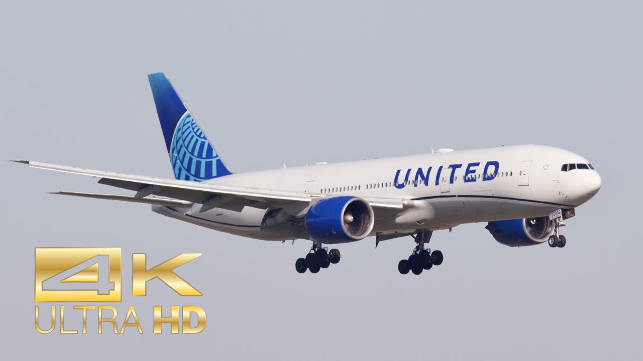 (4K) Boeing 777-224/ER United Airlines N77006 arrival at Munich Airport MUC EDDM UA194