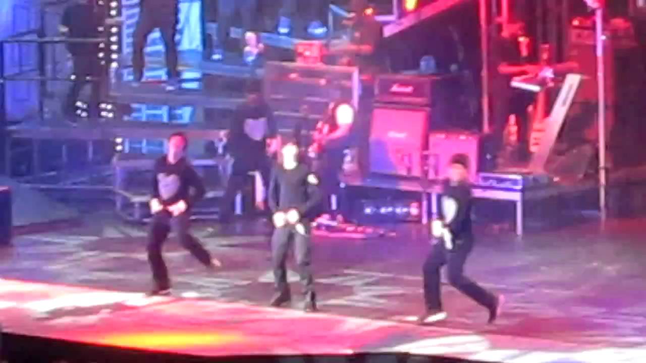 Somebody To Love- Justin Bieber Wells Fargo Center PA Concert 11/14/10 (My World Tour)