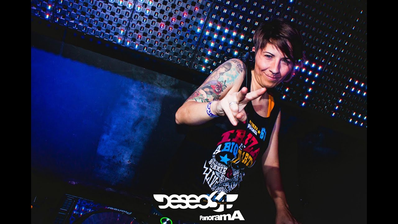 Laura Butler Live Deseo54/Abril2015