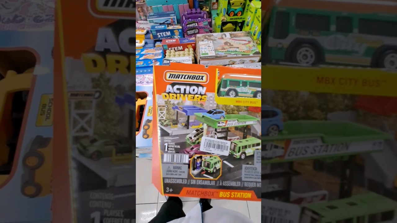 MATCHBOX ACTION DRIVERS BUS STATION