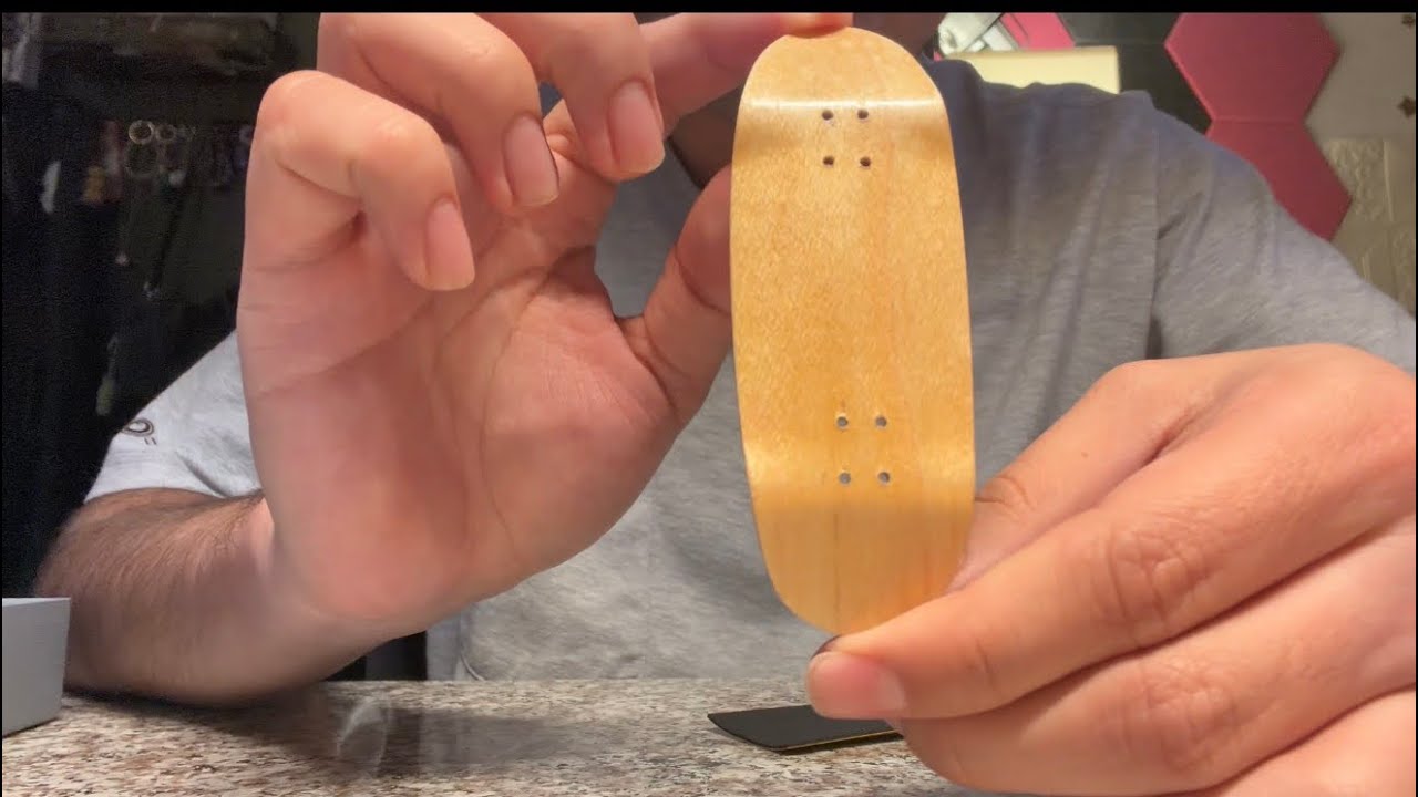 Wheels.FB fingerboard deck review!