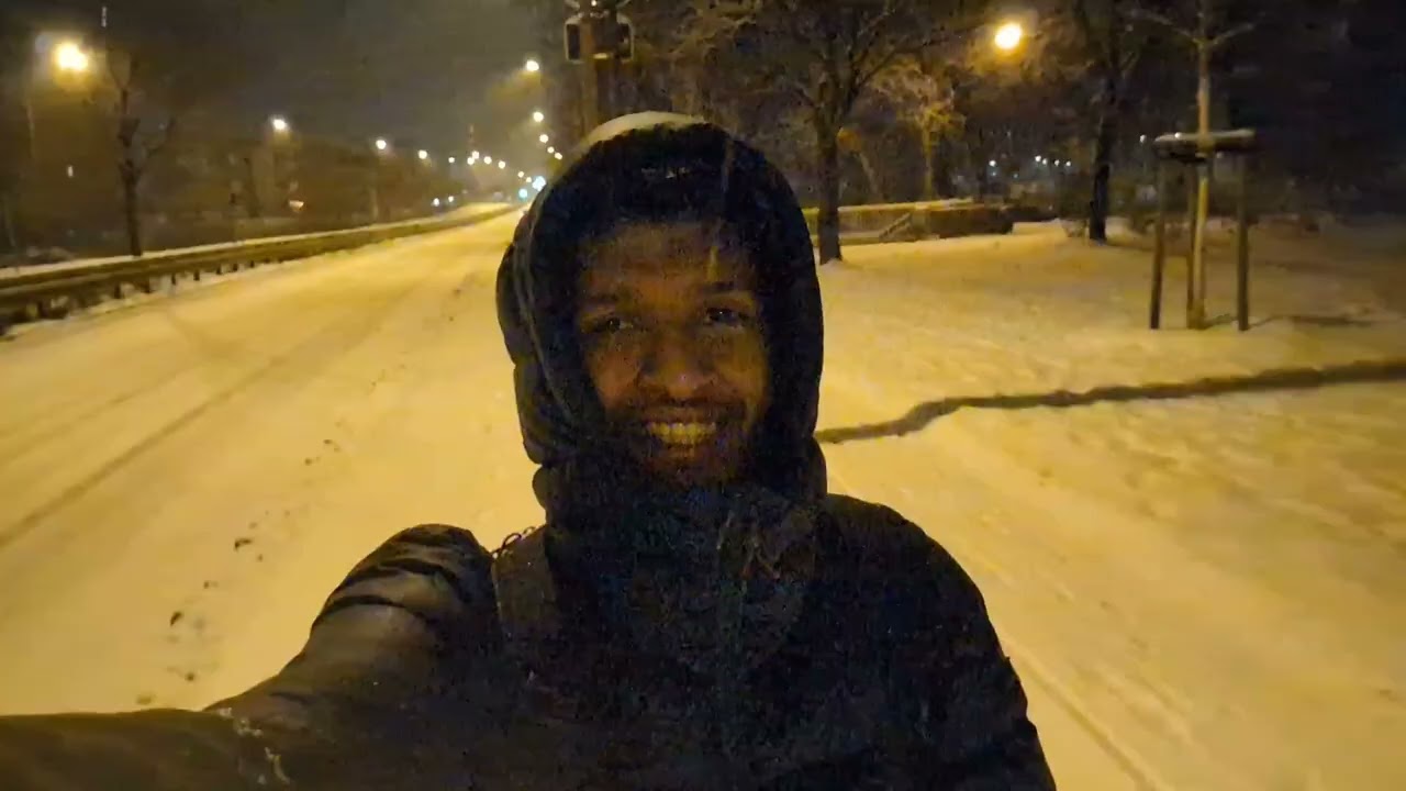 പാതിരാത്രി മഞ്ഞ് പെയ്യൽ 🥶😍 | Snow fall in Germany | #snowfall #germany 