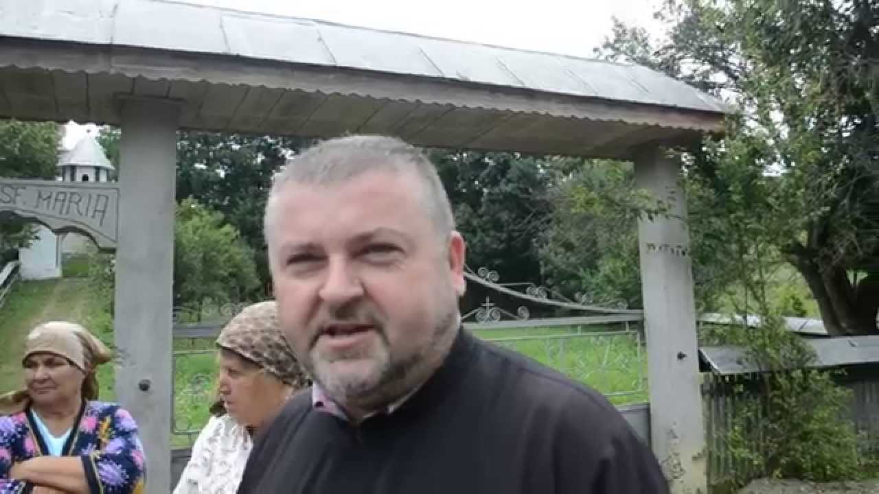 Satenii din Cernu vor sa stranga spaga pentru sefii Bisericii