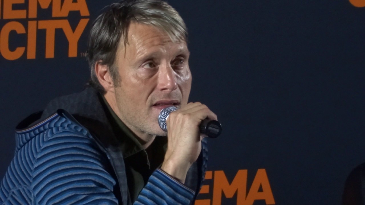 Mads Mikkelsen Interview 19.11.2016 Cinema City Arkadia, Warsaw, Poland part.2
