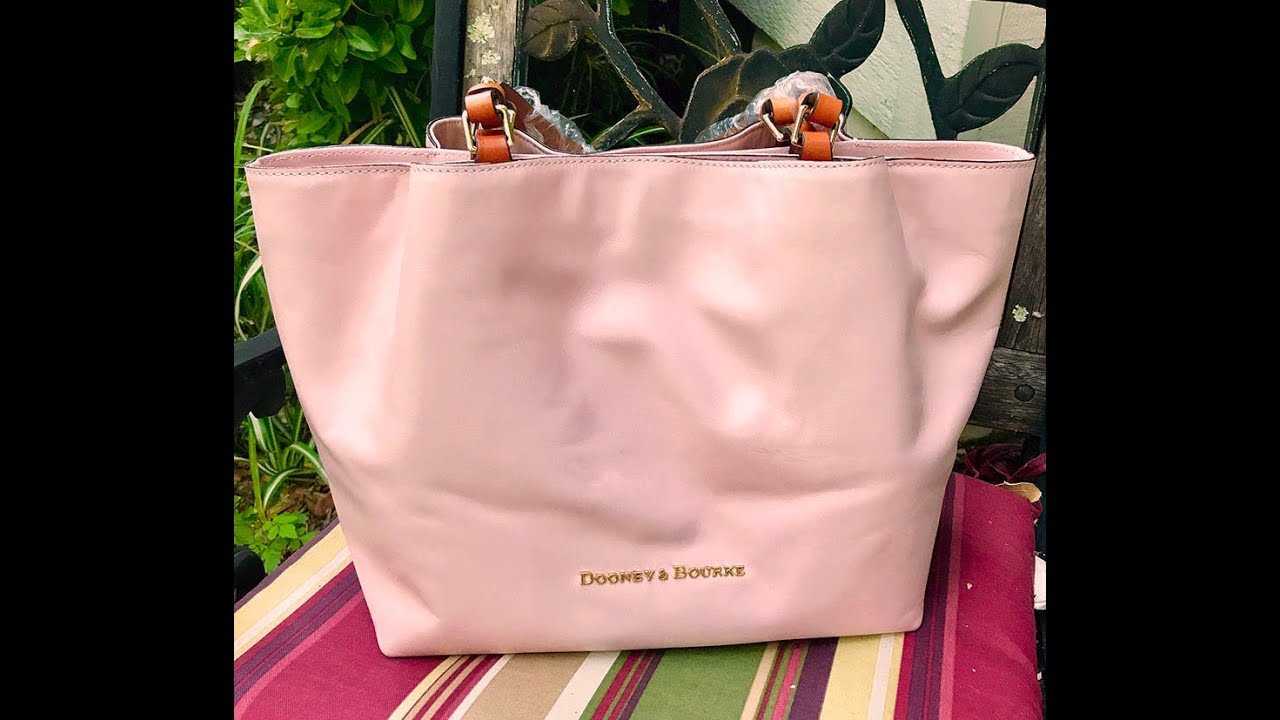 Unboxing Dooney and Bourke city leather Flynn in blush #2: Review of cosmetics by Tarte and Bite