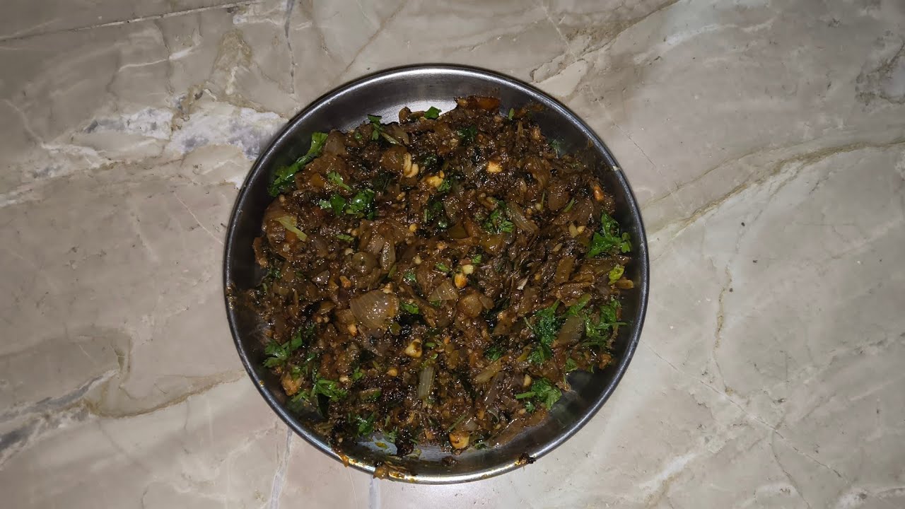 कडीपत्ता आणि टोमॅटोची चटणी 