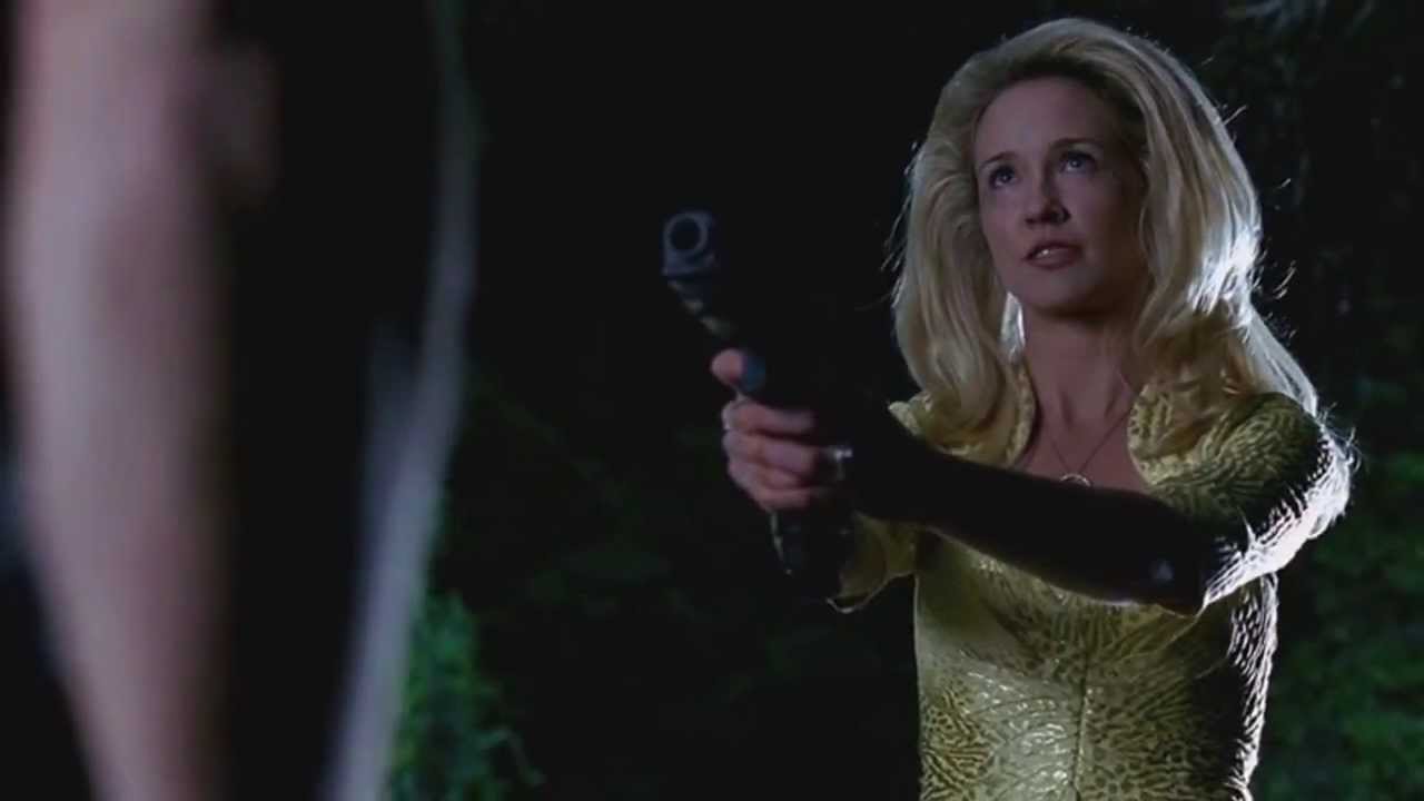 True Blood - Sarah shoots Jason (2x08)