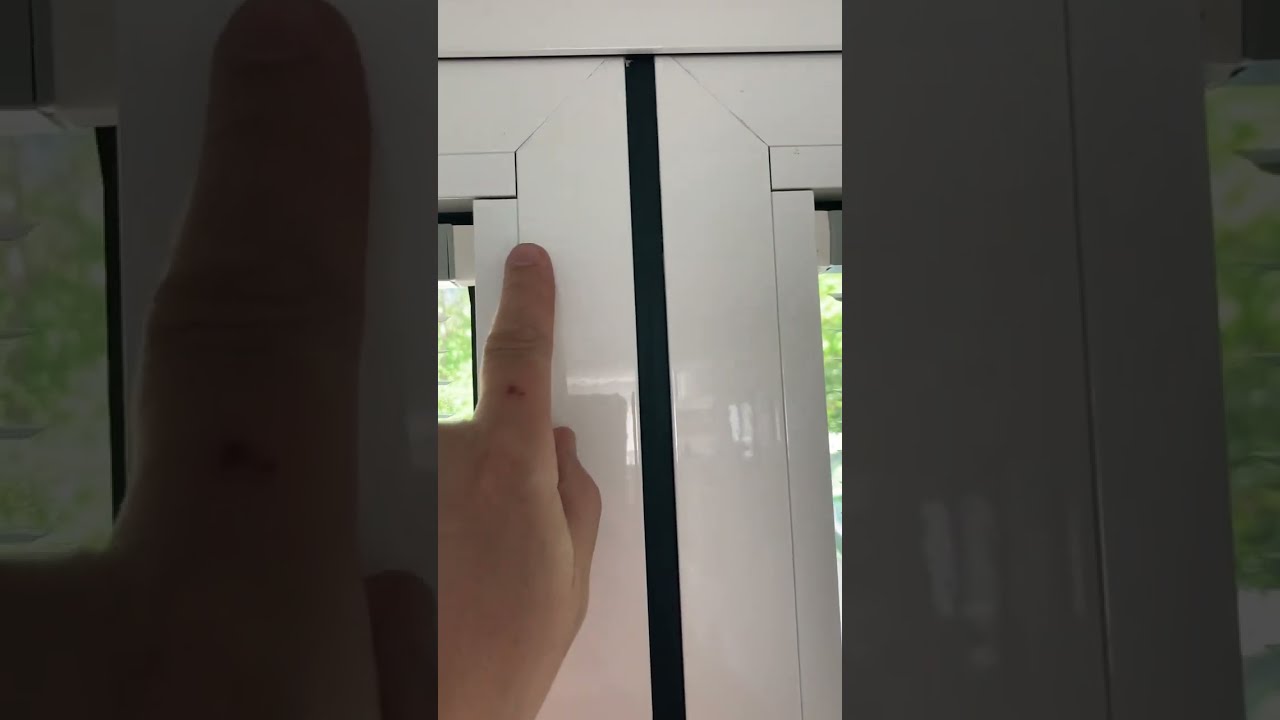 Blinds2go - stop click fit Venetian blinds from dropping or sliding downwards - easy fix