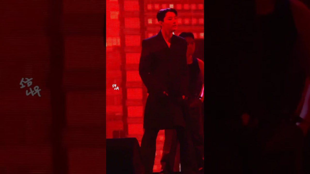 WOODZ (조승연) 231217 OO-LI AND IN BKK❤️ 하이잭 어깨춤 진짜 환장하겠음