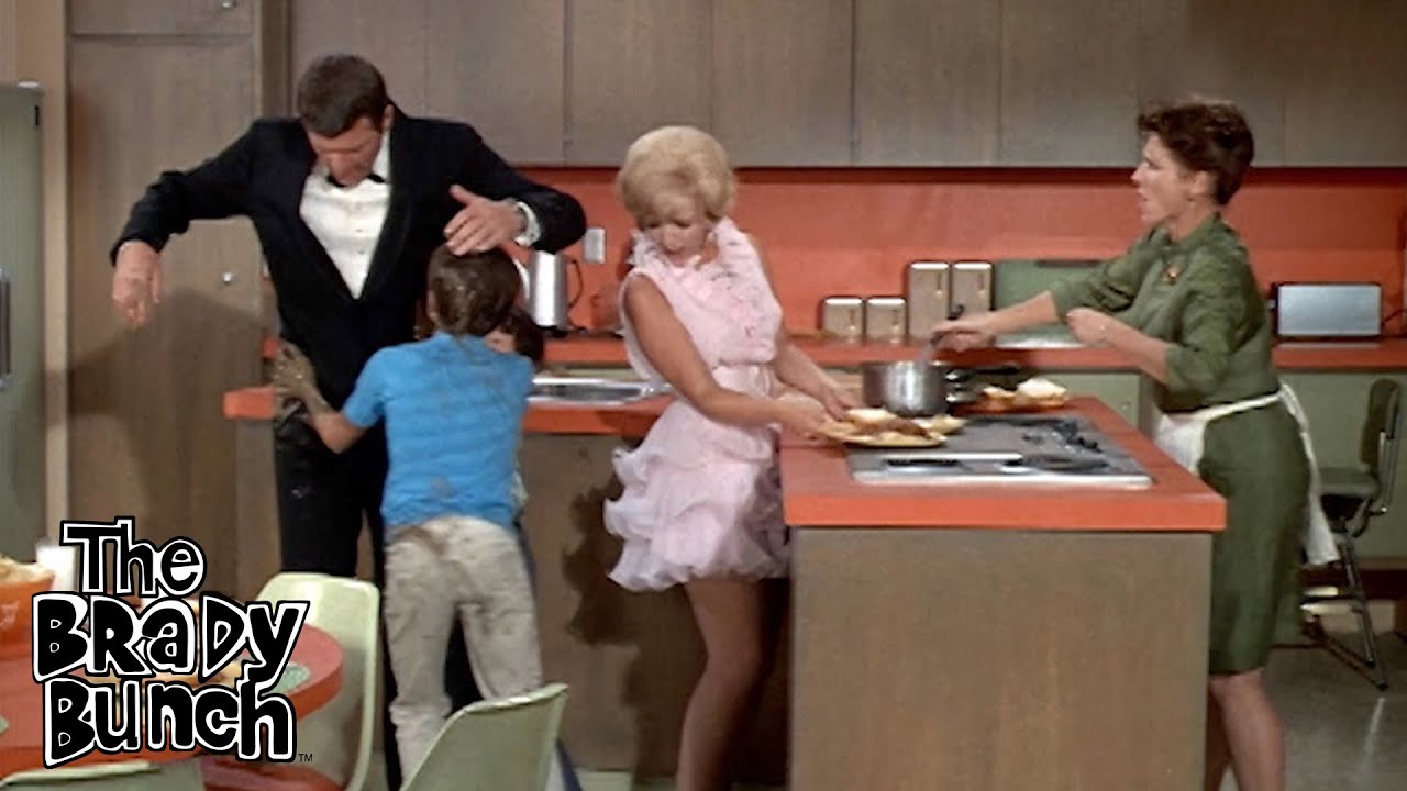 The Bradys Show Alice How Much They Need Her